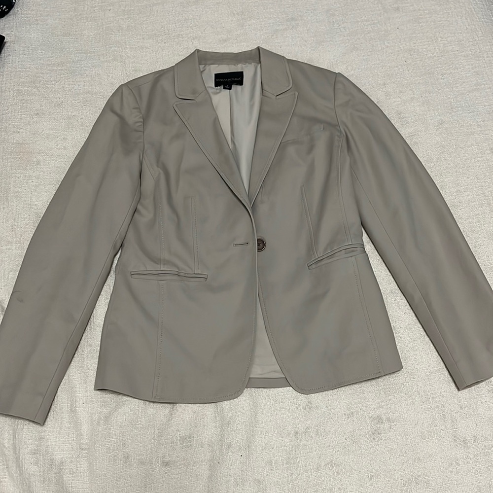 Banana Republic tab blazer